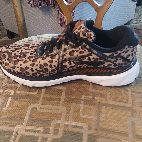 adrenaline gts 20 leopard print